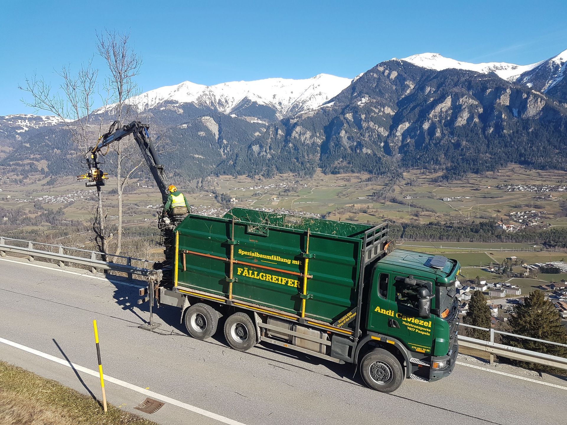 Andi Caviezel Holztransporte
