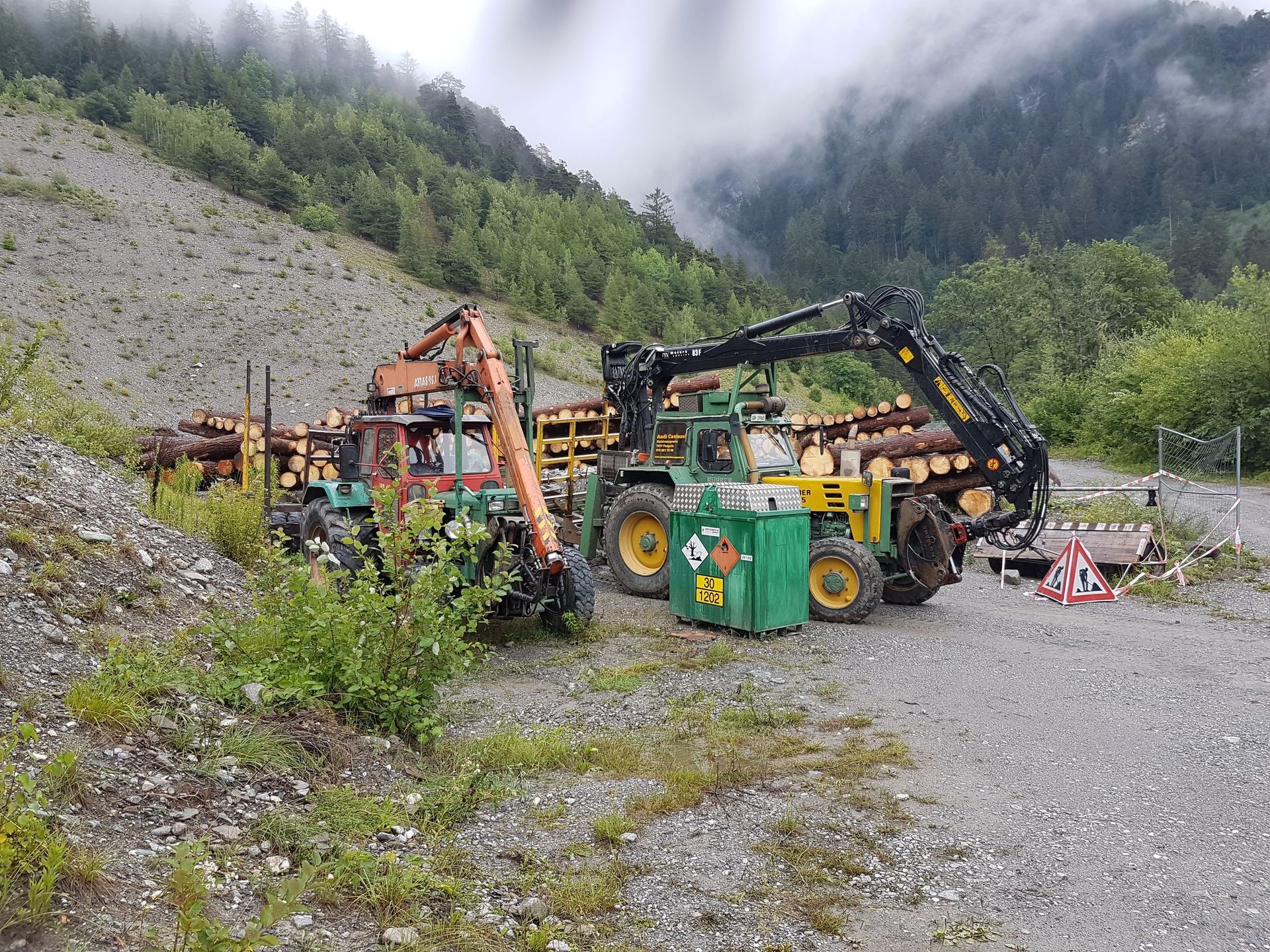Andi Caviezel Holztransporte