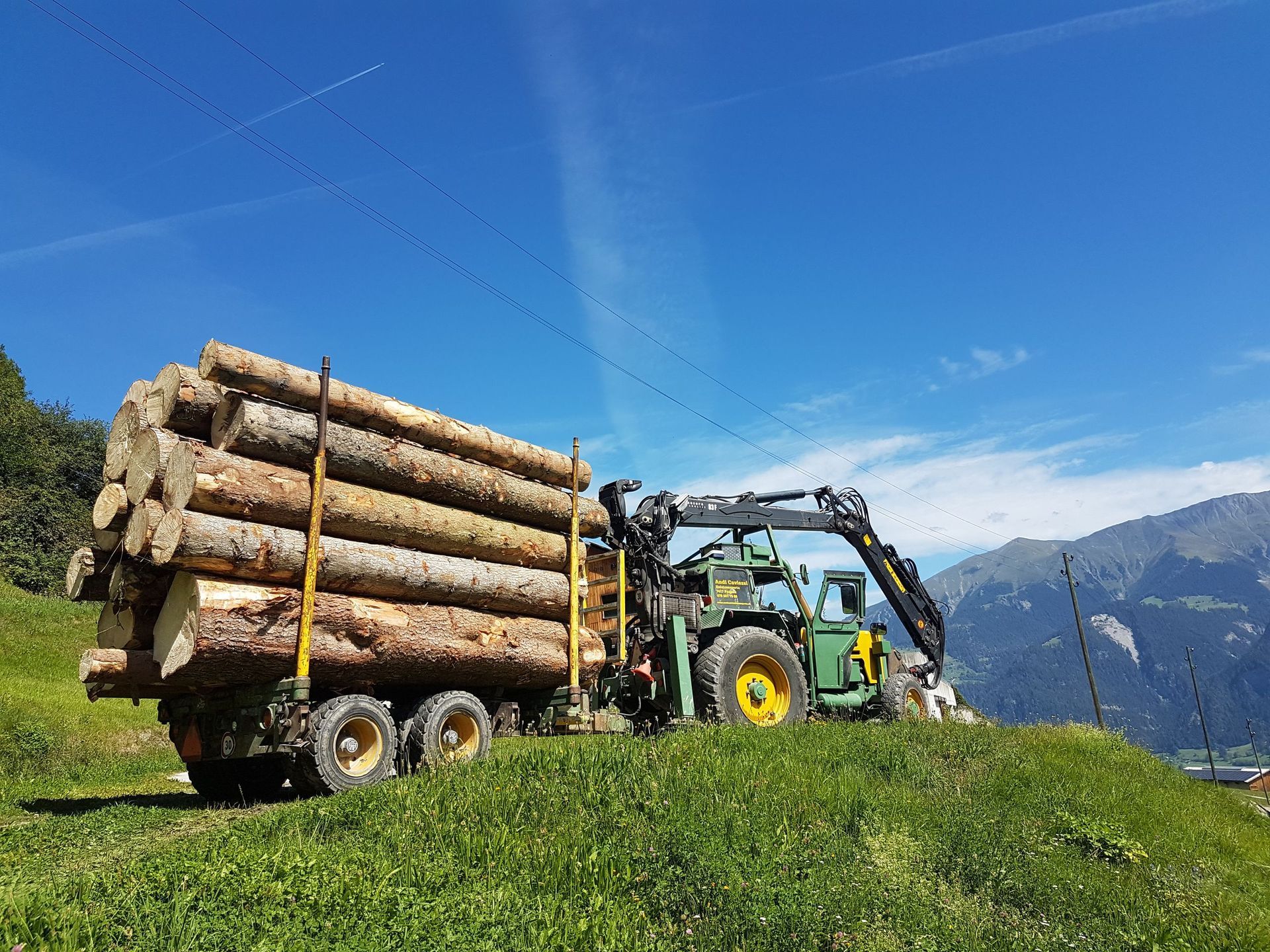 Andi Caviezel Holztransporte