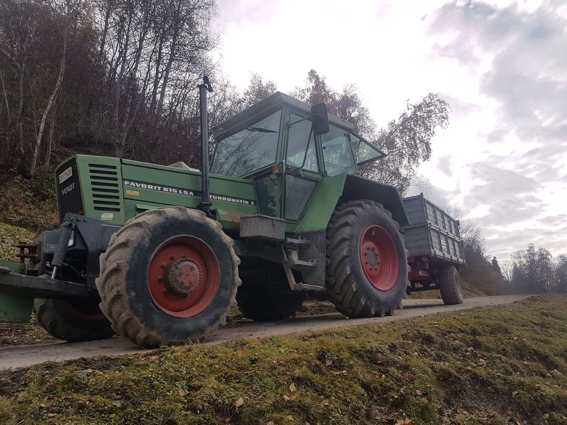 Andi Caviezel Holztransporte