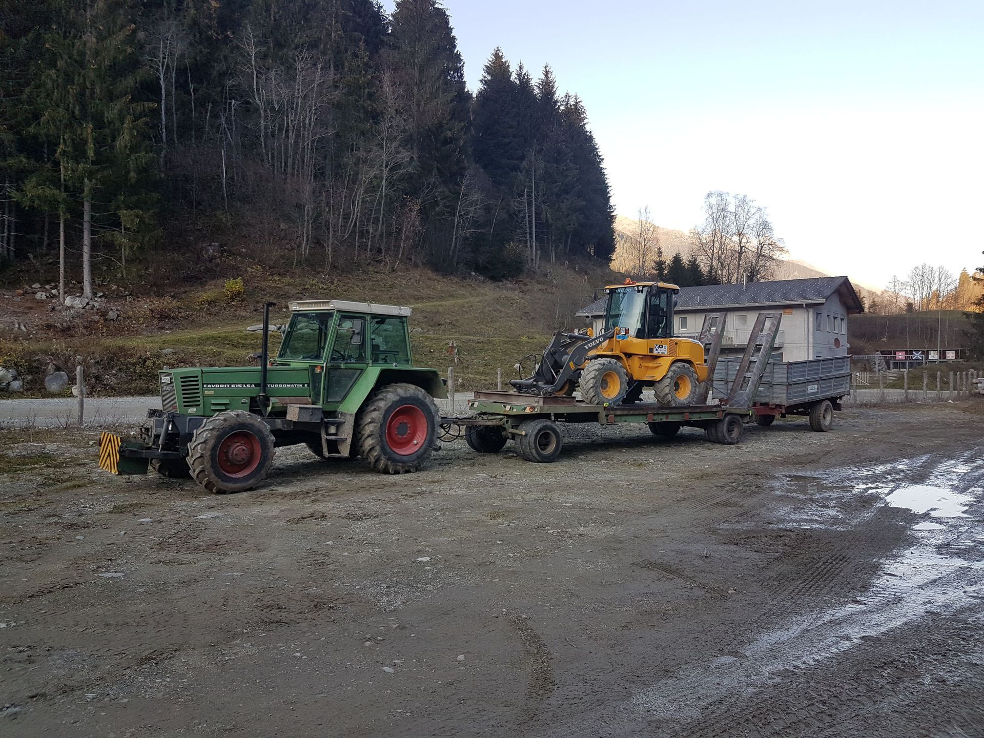 Andi Caviezel Holztransporte