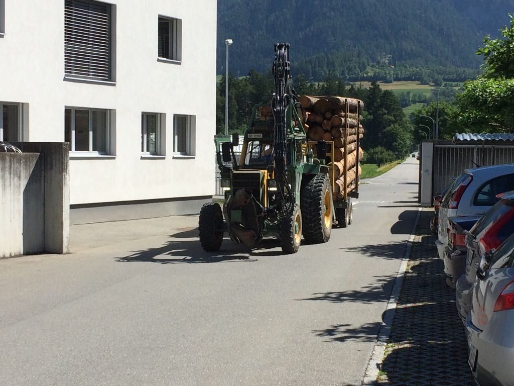 Andi Caviezel Holztransporte