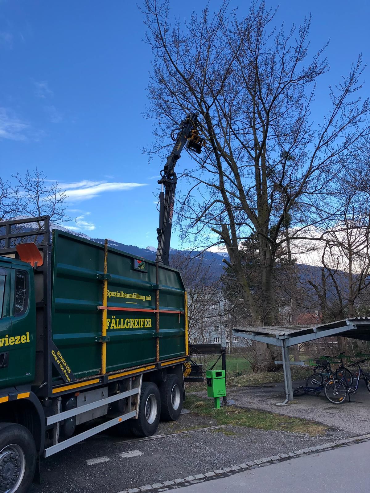 Andi Caviezel Holztransporte