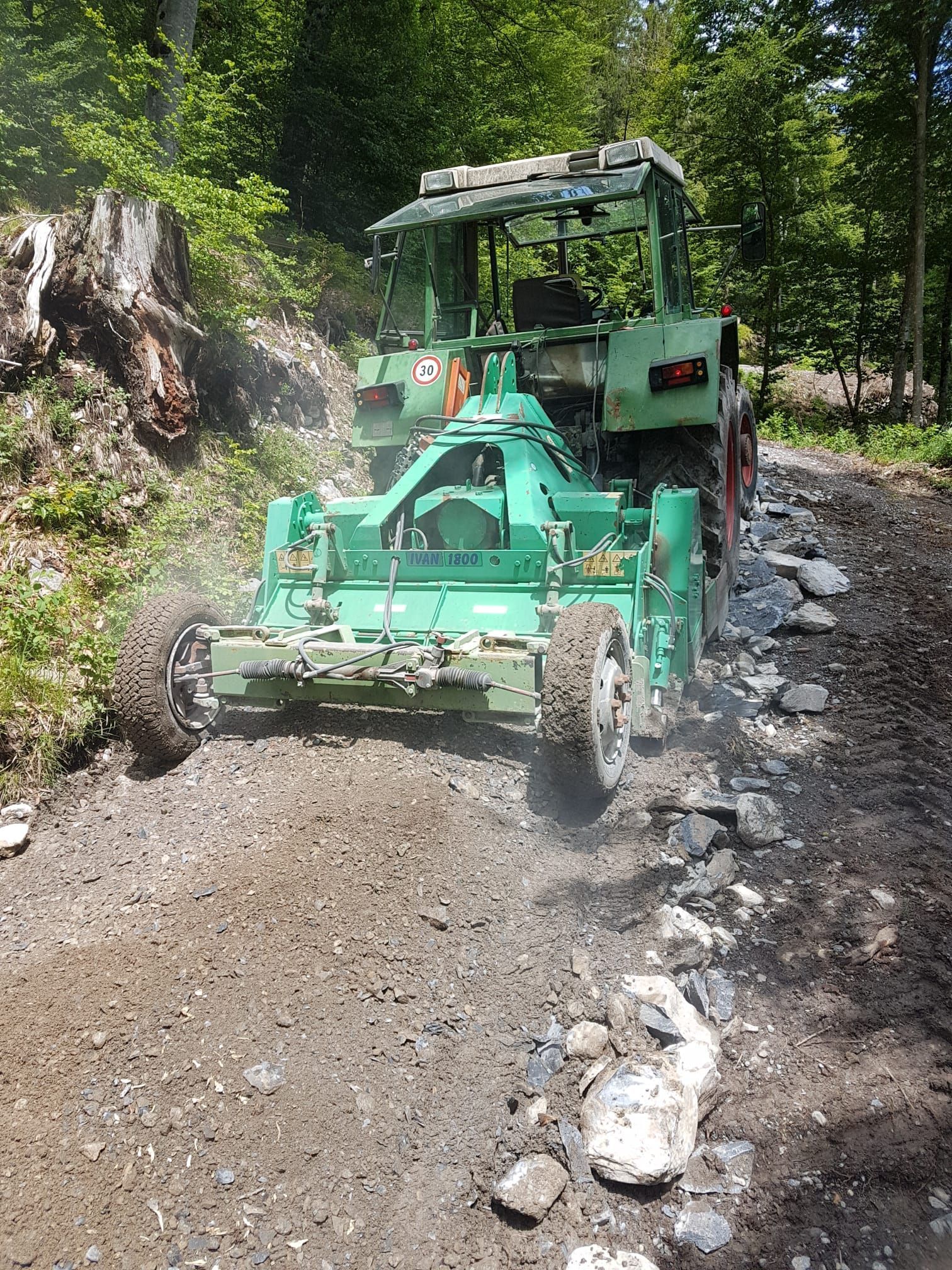 Andi Caviezel Holztransporte