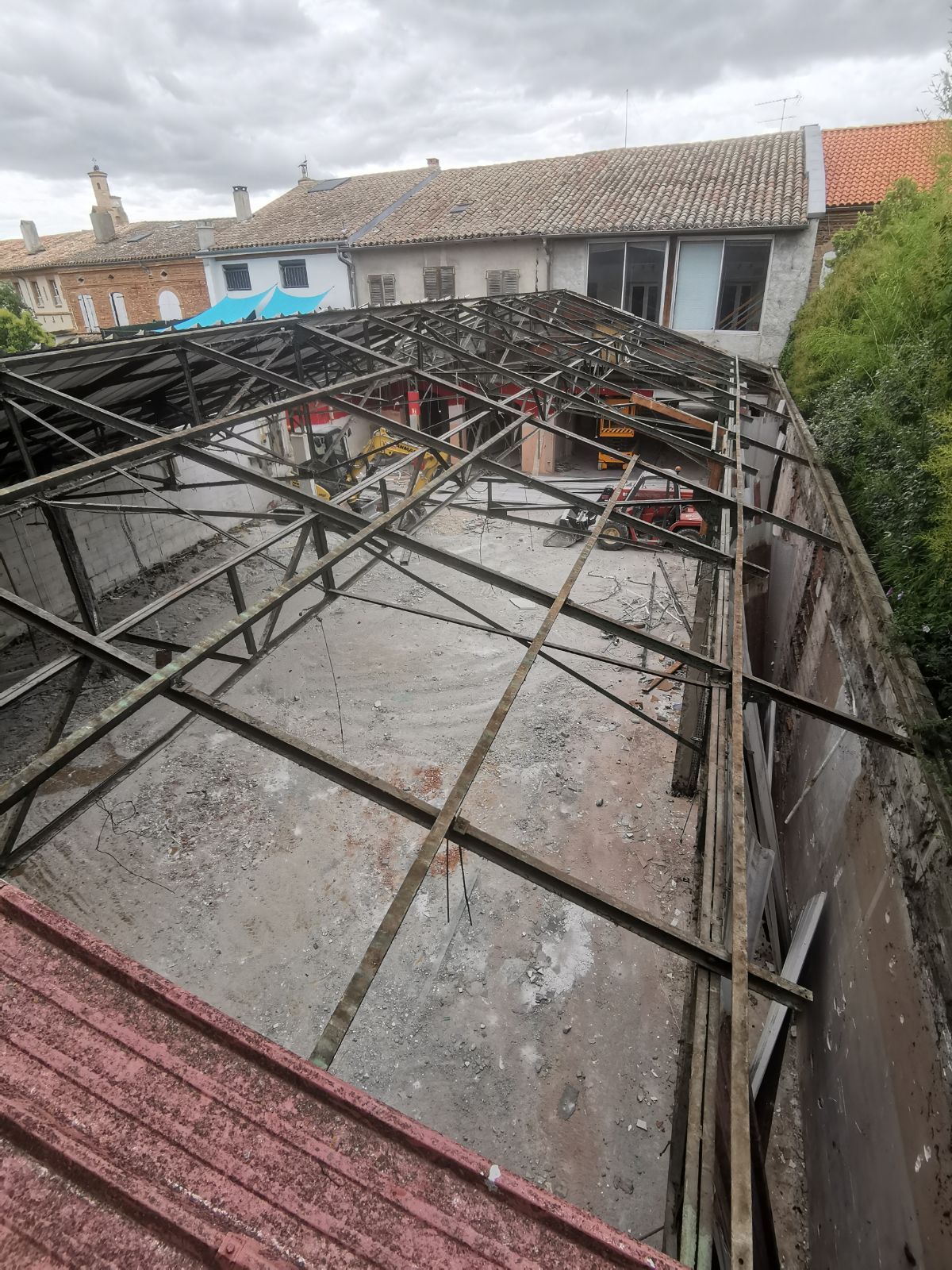 Démolition d'un toit