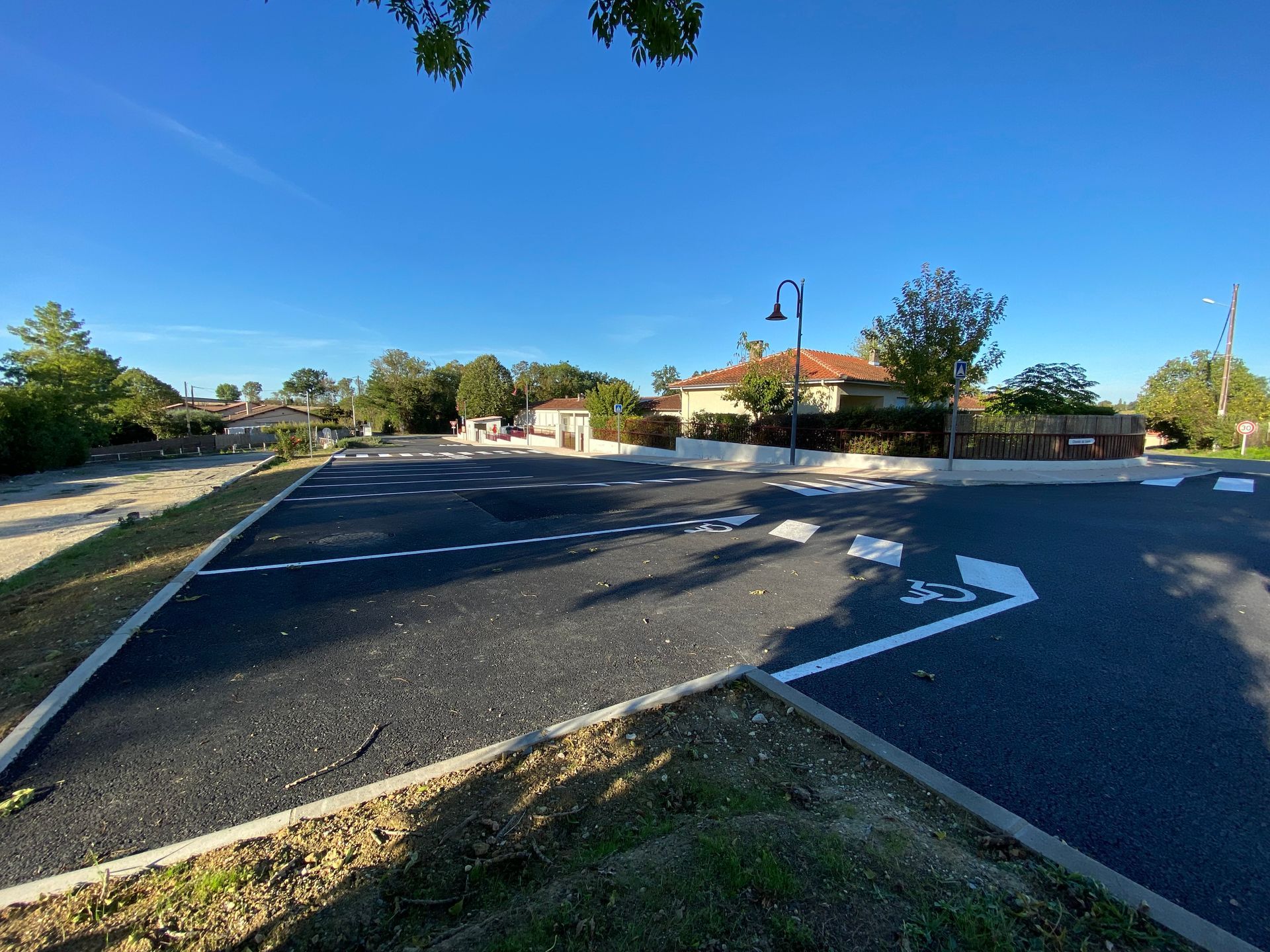 Travaux d'aménagement sur un parking