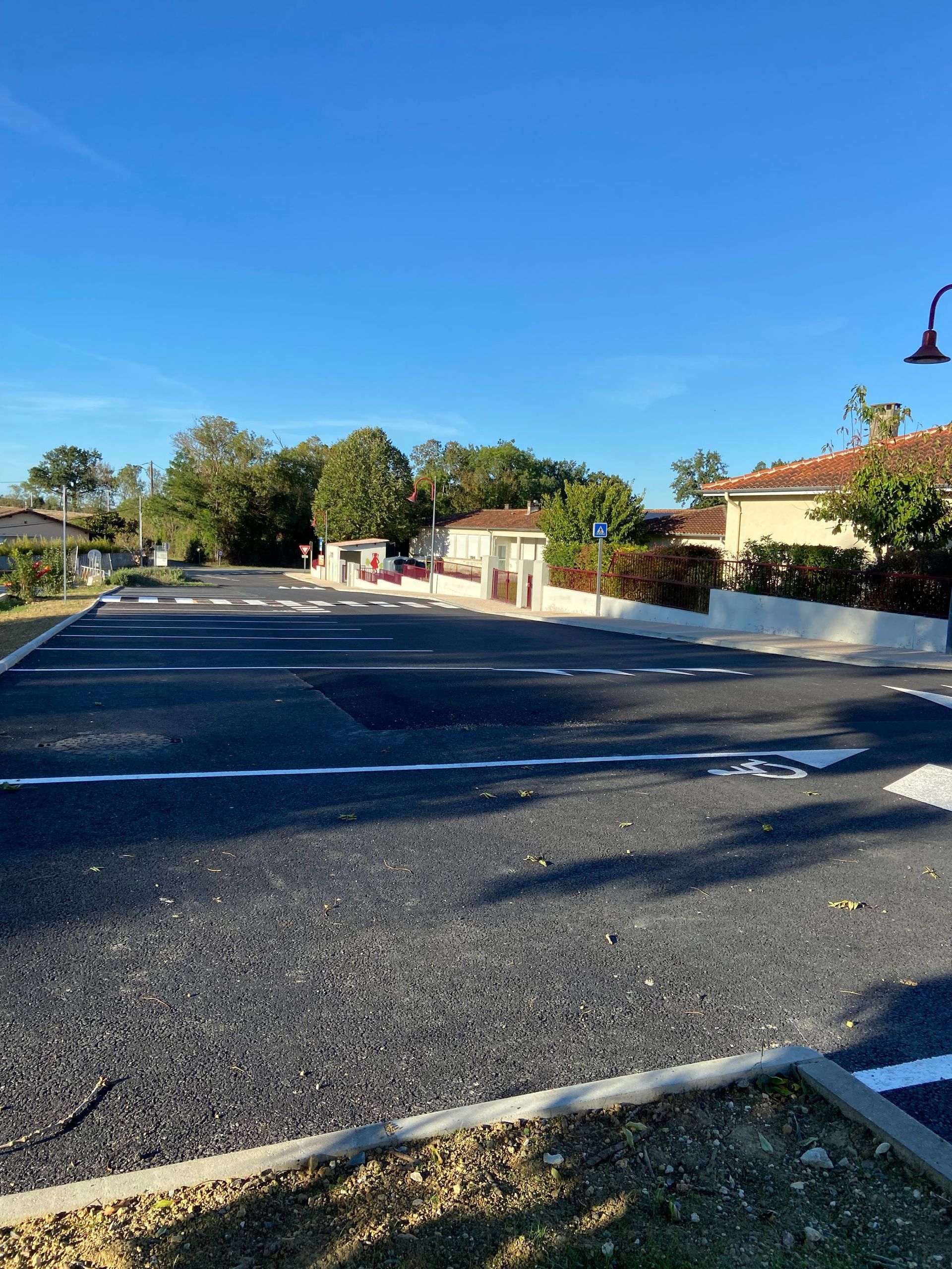 Aménagement urbain sur un parking