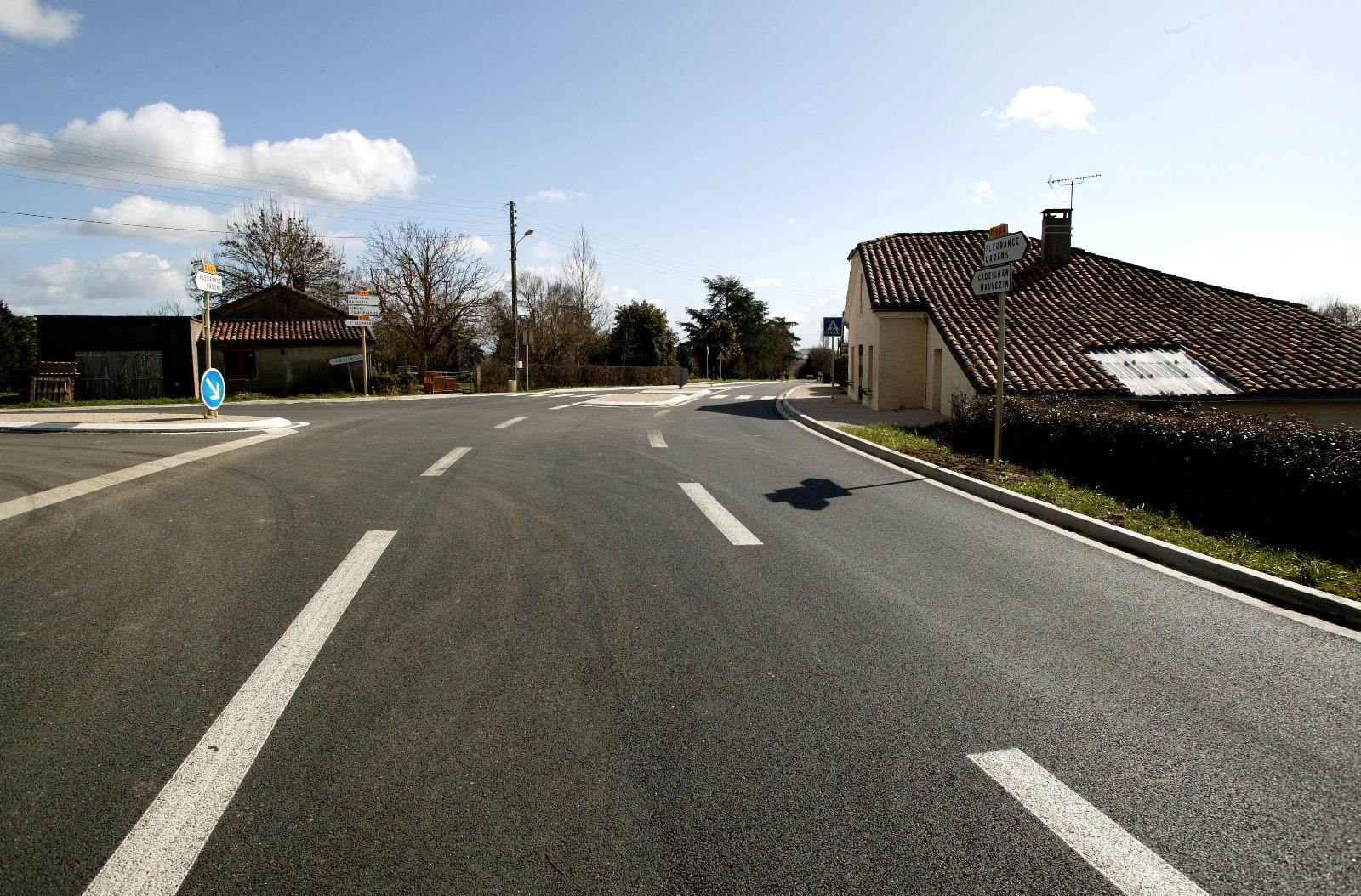 Création d'une route en bitume