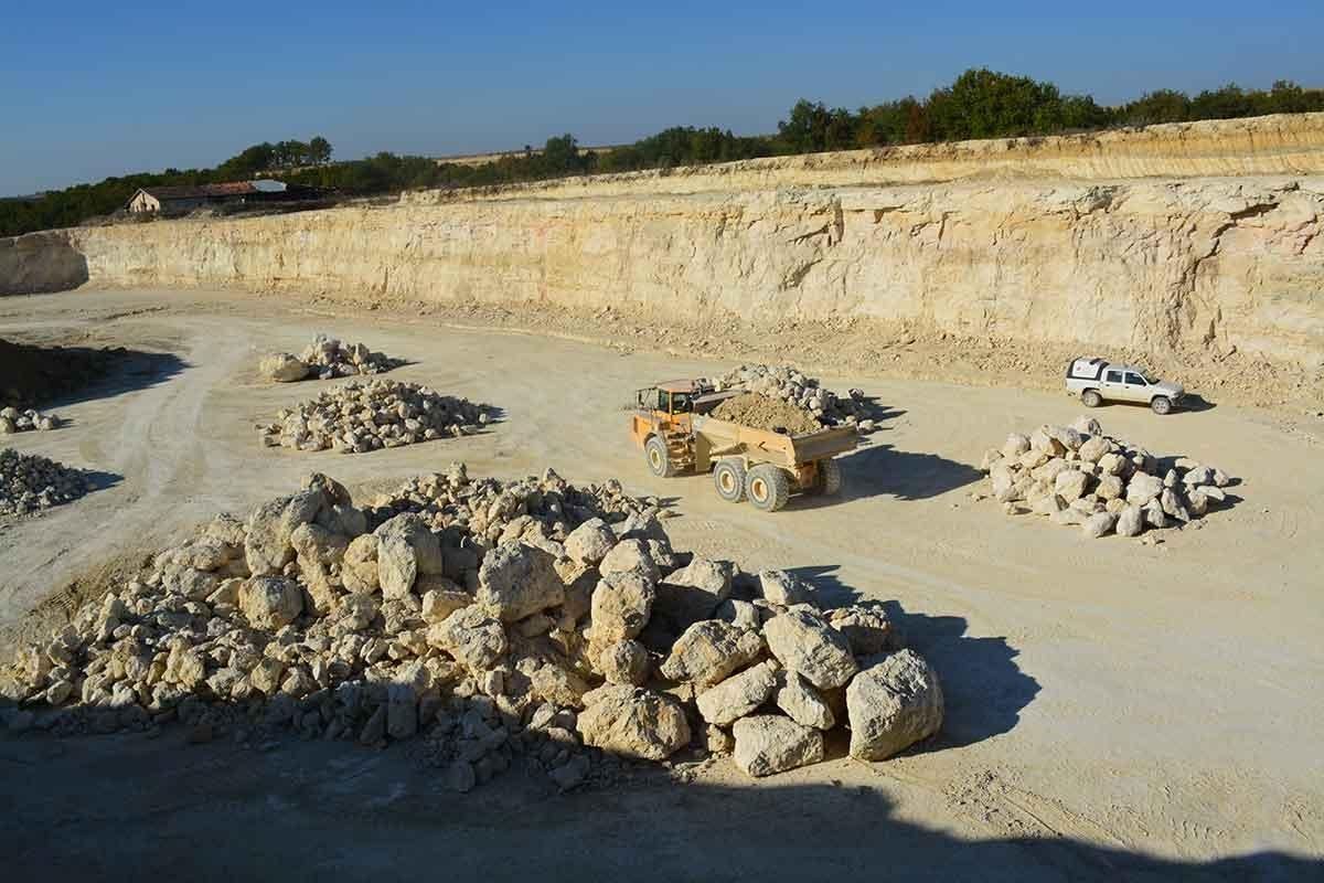 Taille de pierre en carrière