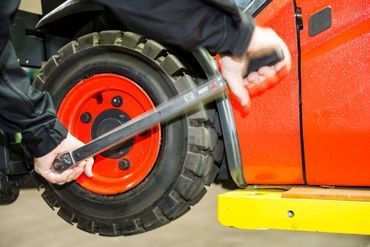 REPARATUREN Frank Müller Gabelstapler-Service Gabelstablerwartungsservice