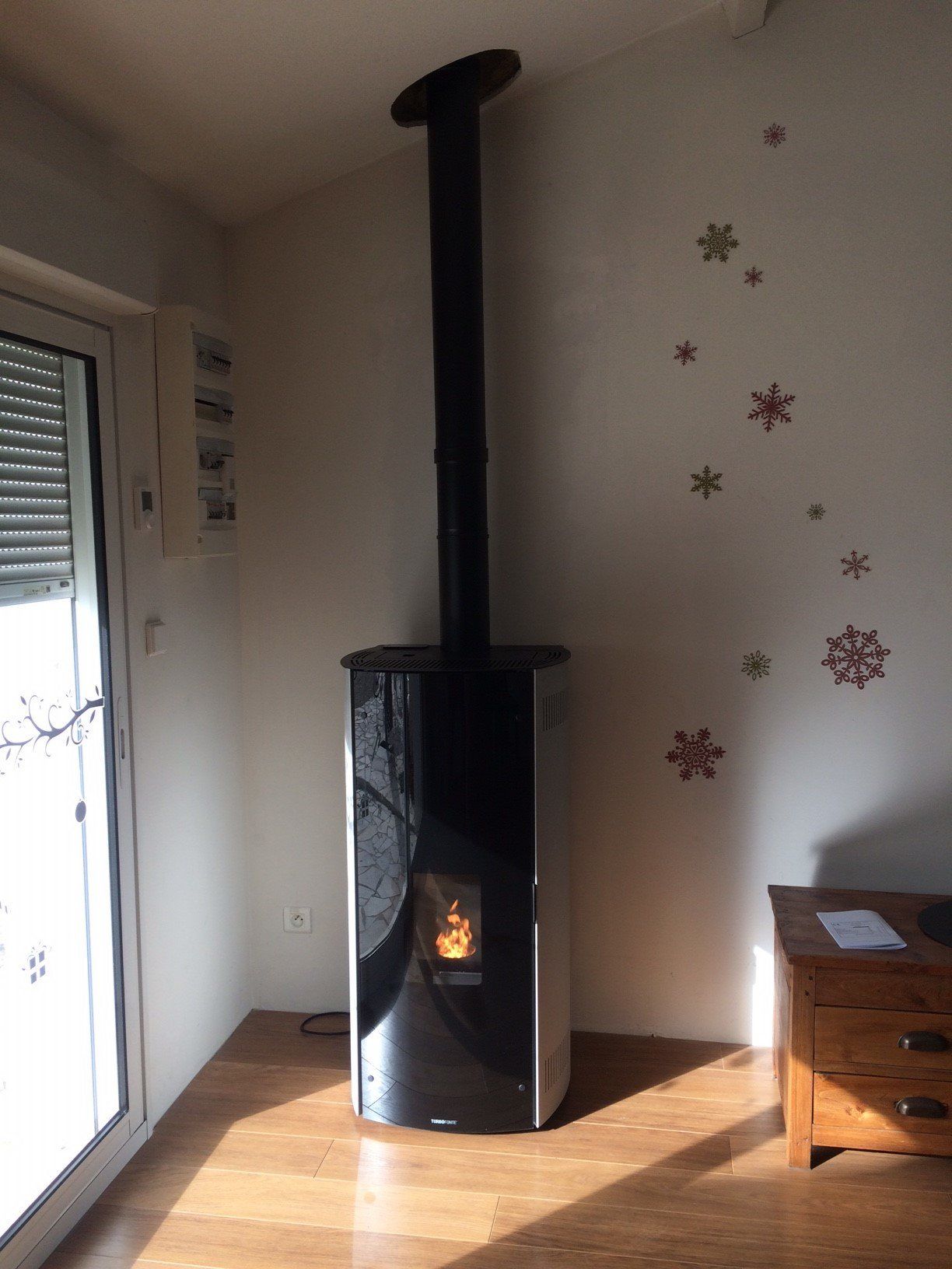 MONA TURBO FONTE poêle à granulés