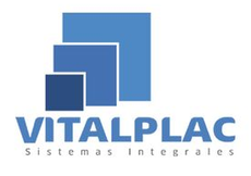 Logotipo de VITALPLAC, cuadrados superpuestos de color azul con el texto 