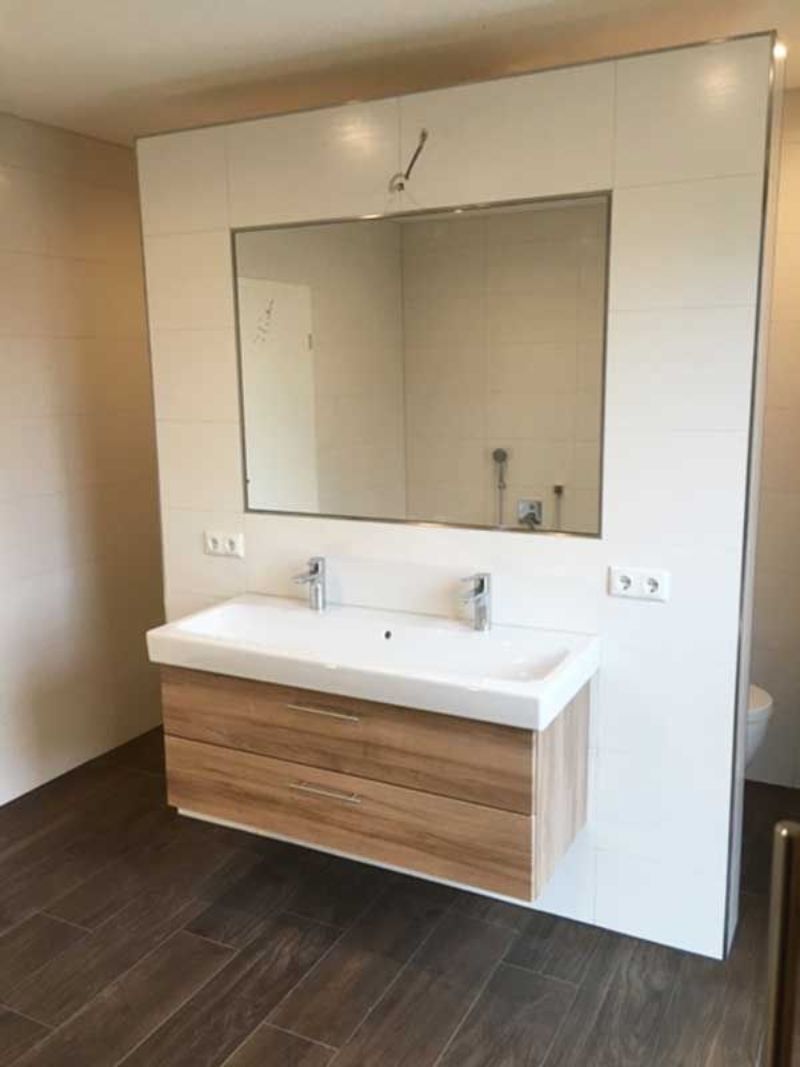 Badsanierung mit Fliesen der Fliesen Klier GmbH aus Velburg