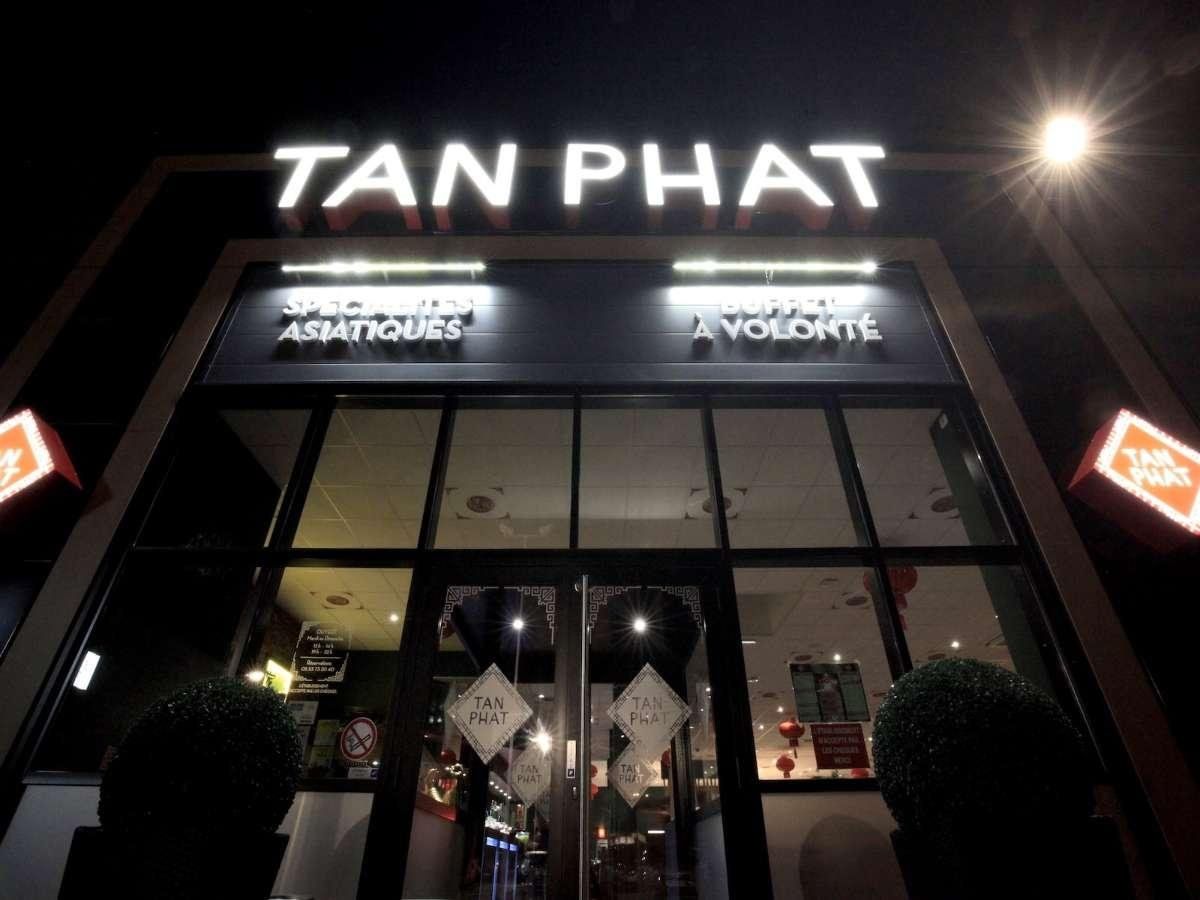 L'entrée du restaurant asiatique Tan Phat (24)