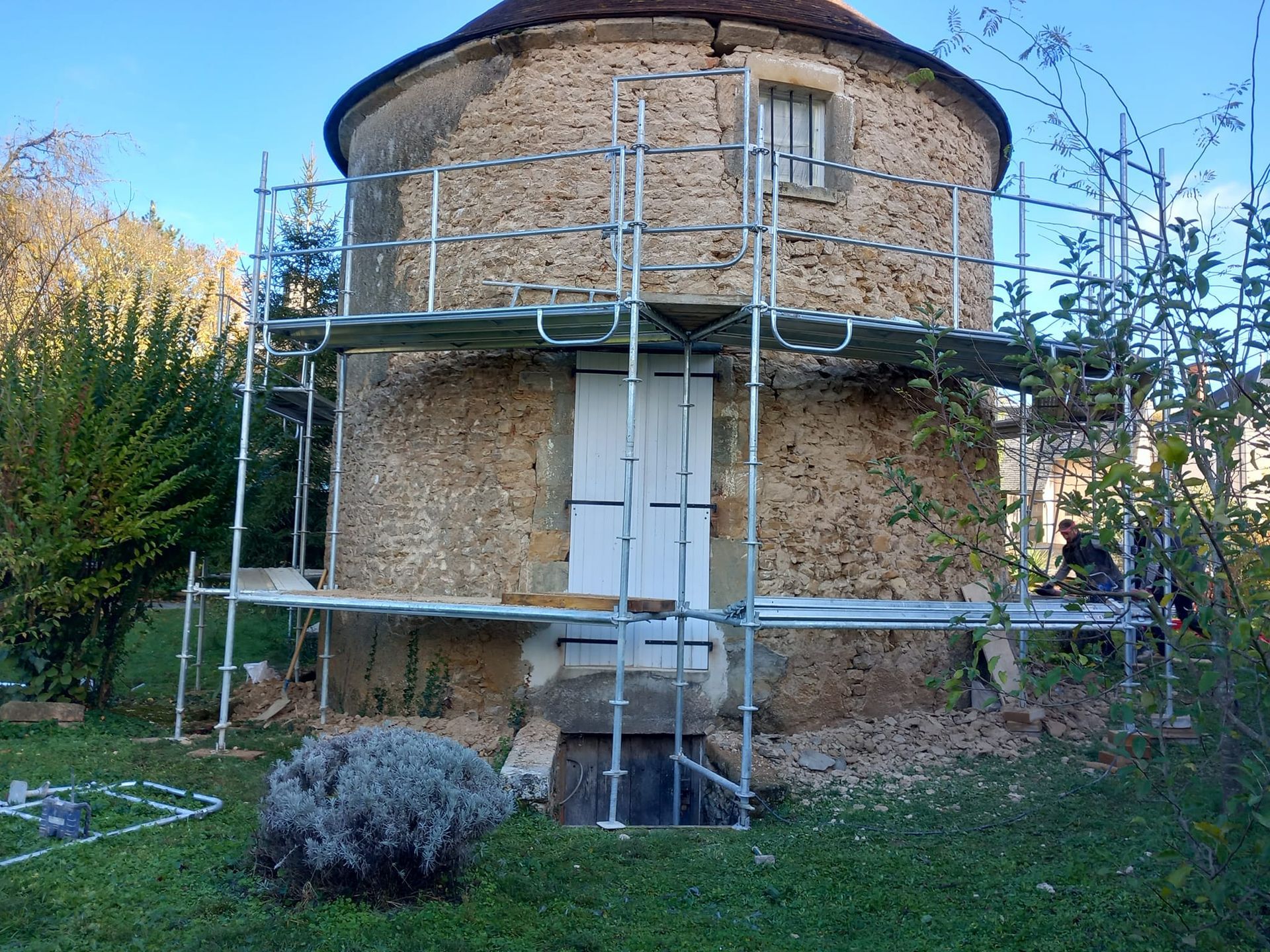 Restauration d’une petite tour