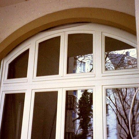 Altbau - Balkontür mit Rundbogen