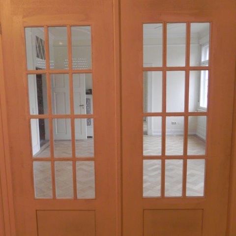 Aufgearbeitete Altbautür