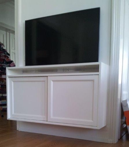 TV - Unterschrank mit Schiebetüren
