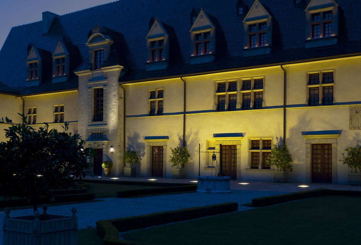 Éclairage de l'extérieur du Château d'Ampuis, Domaine Guigal