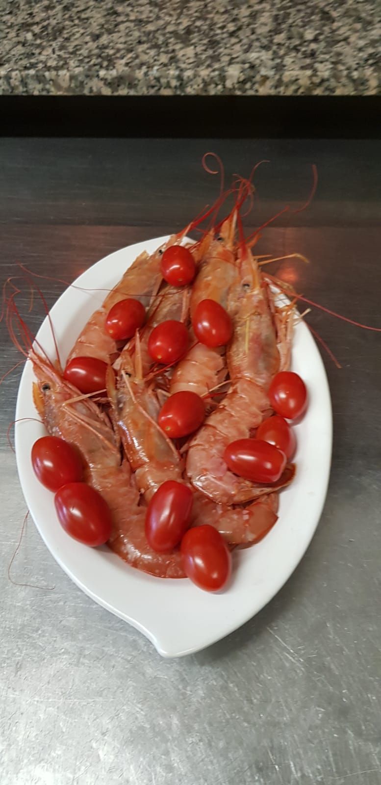 Scampis und Tomaten