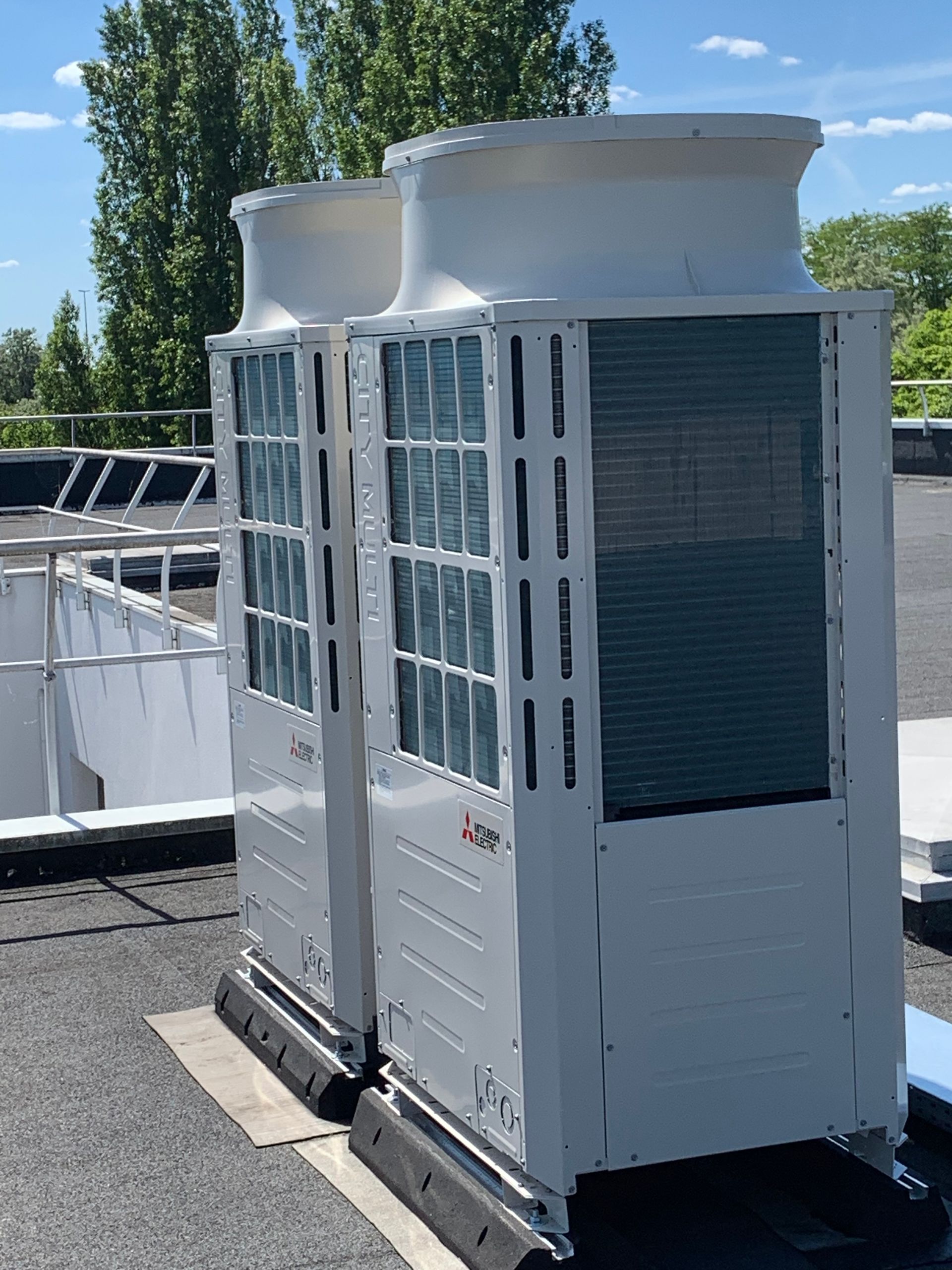 Pompes à chaleur blanches neuves