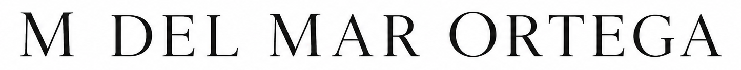 Logotipo de texto M DEL MAR ORTEGA en letras serif negras sobre un fondo claro
