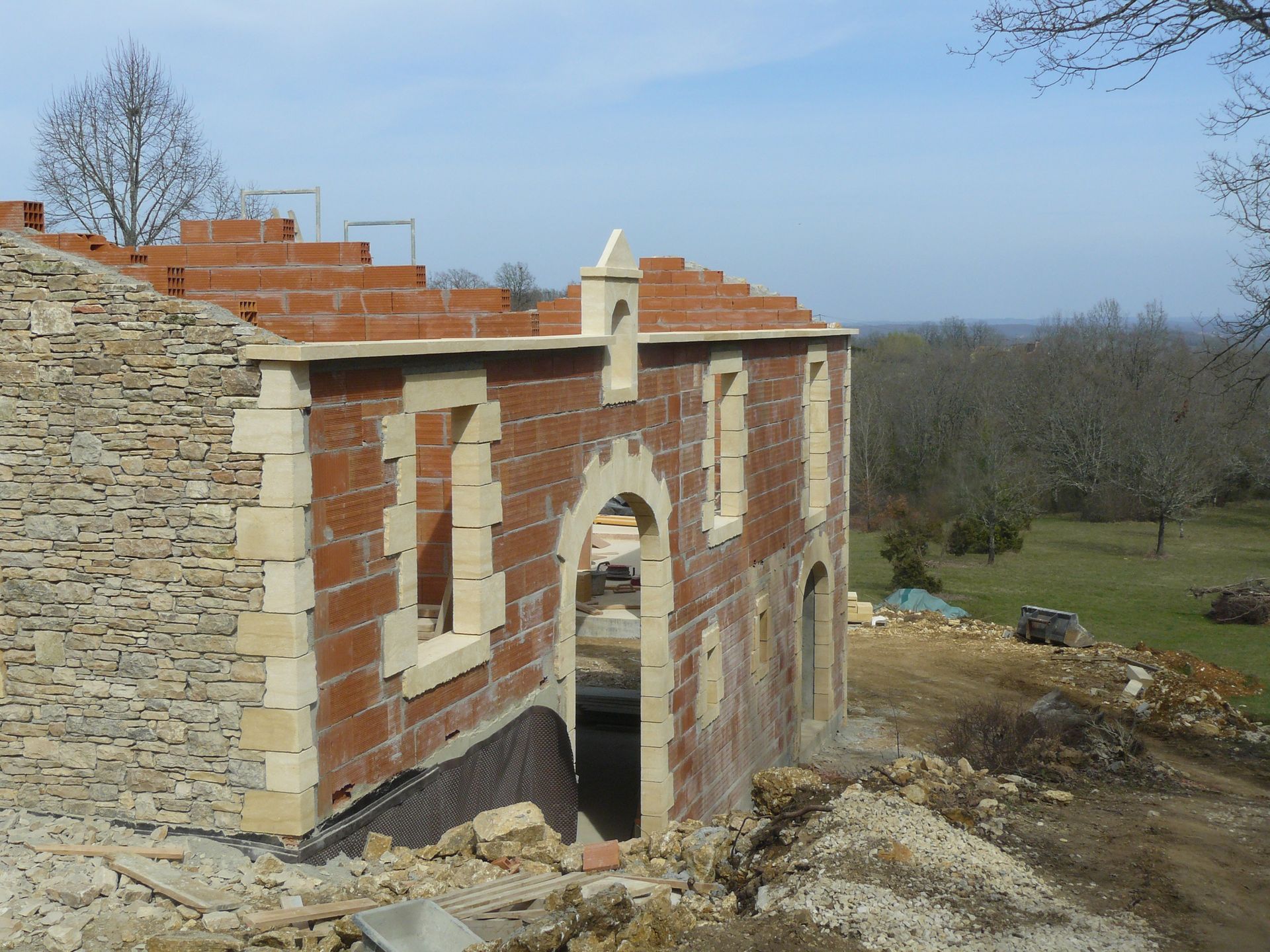 Construction d'une maison en pierre