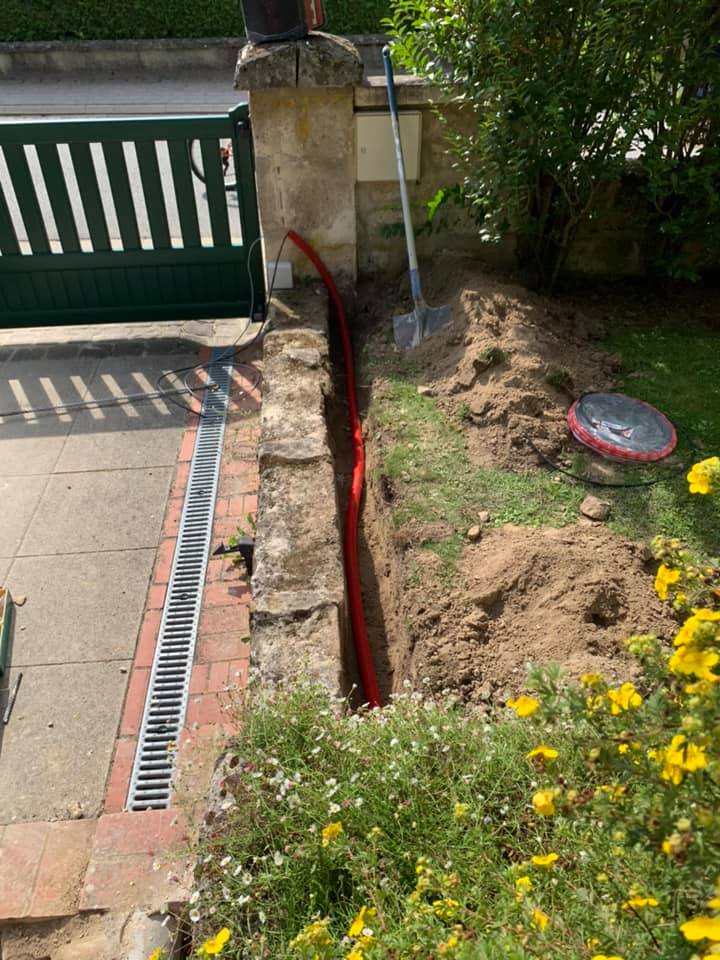 tranchée câbles portail motorisé