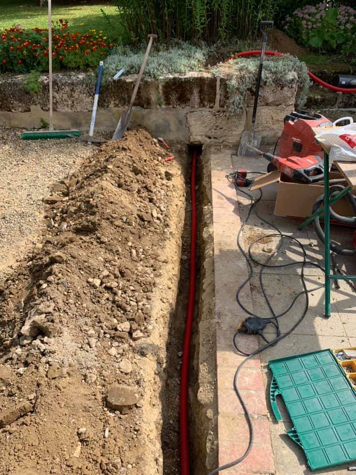 tranchée câbles portail