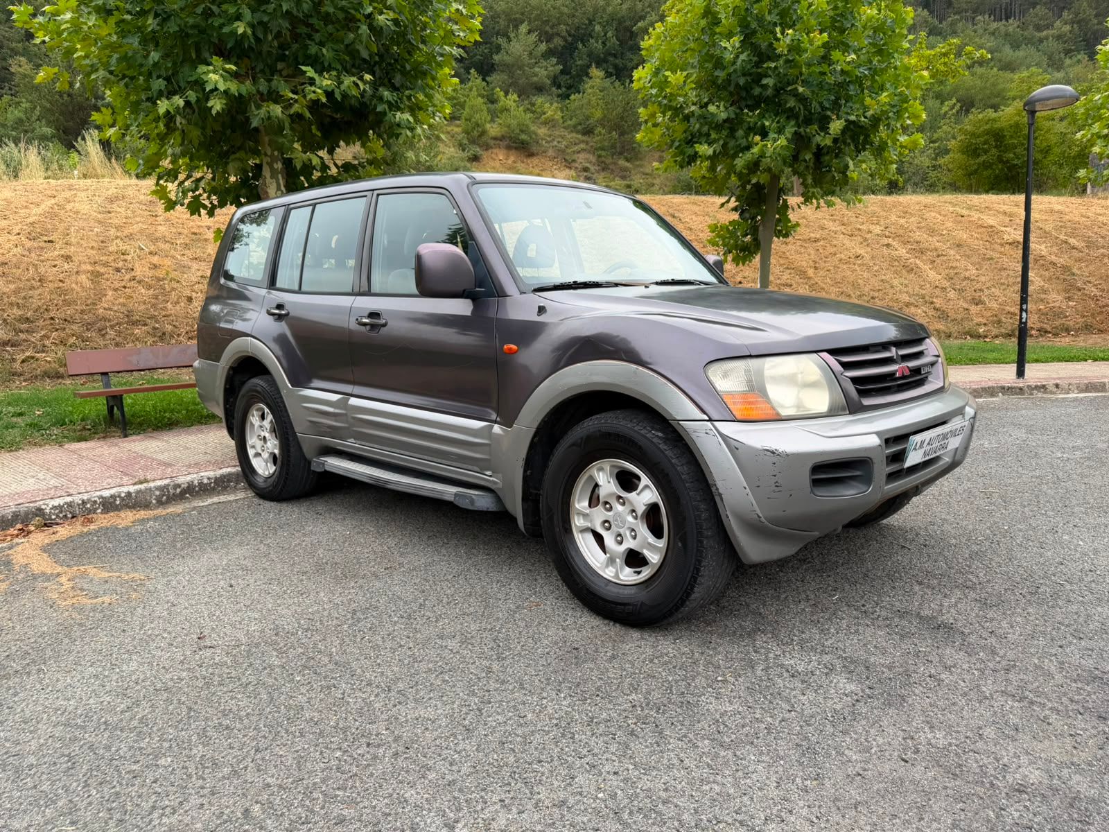 MITSUBISHI MONTERO
