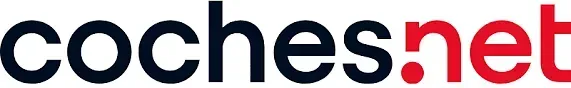 La palabra cochesnet está escrita en negro y rojo sobre un fondo blanco.