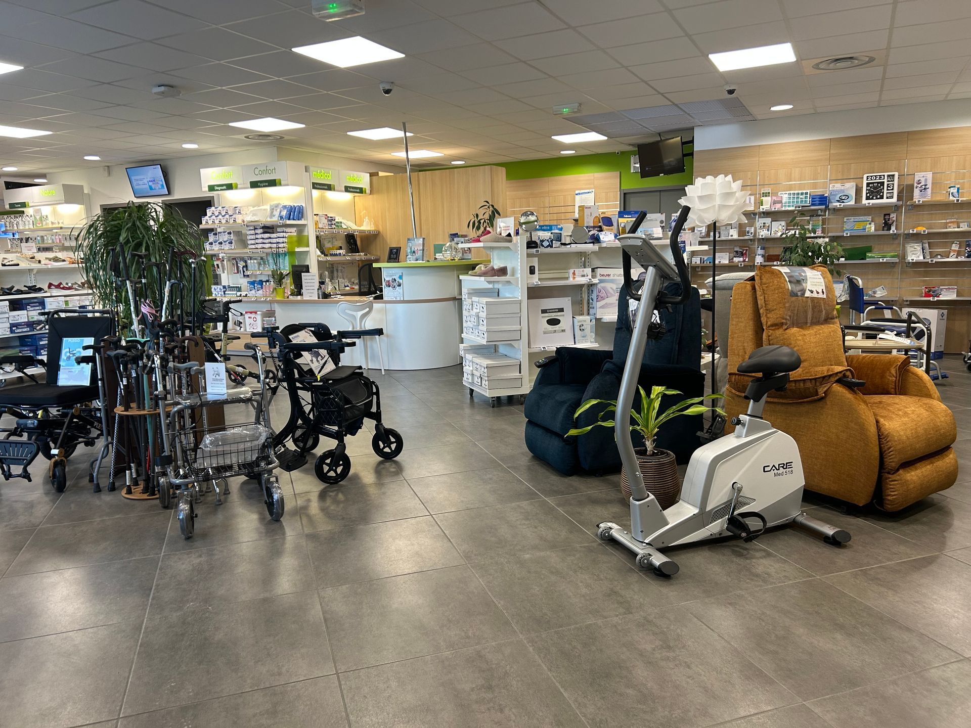 Intérieur de la pharmacie