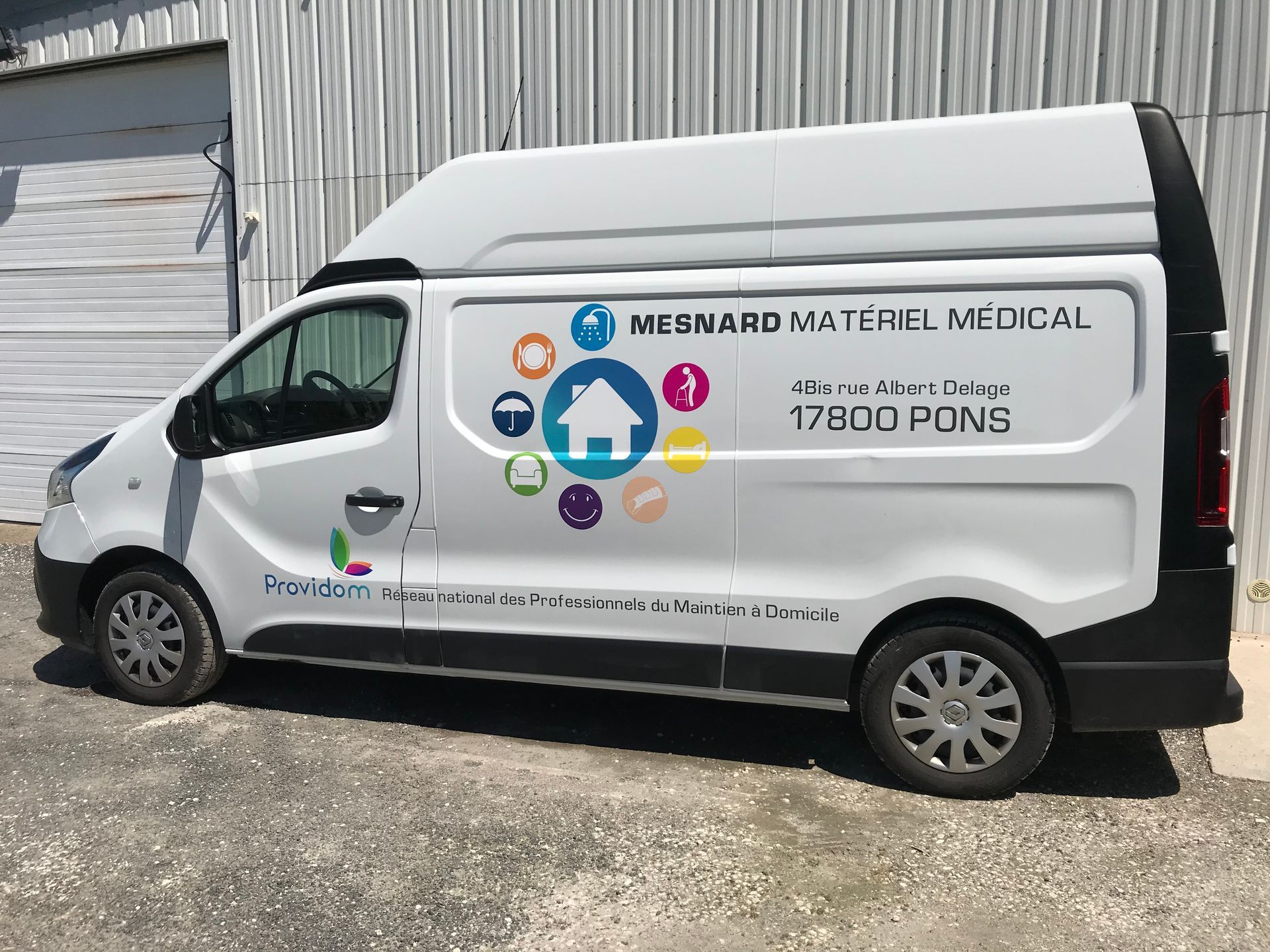 Utilitaire de la pharmacie Mesnard