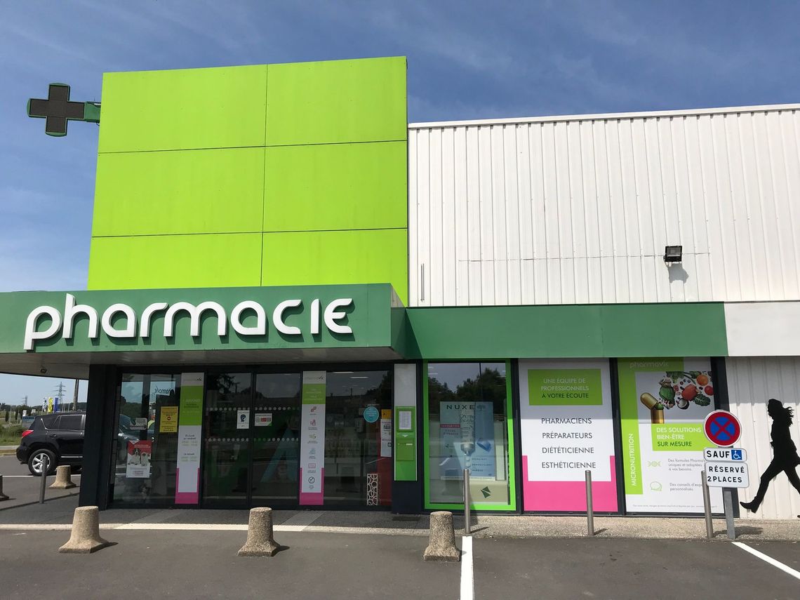 Devanture de la Pharmacie Mesnard