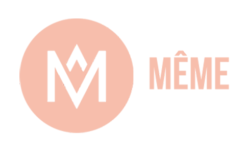 Logo de MÊME. Cercle pêche avec un « M » et un « V » blancs superposés. Le mot « MÊME » apparaît à droite, couleur pêche.