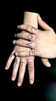 Manos con dedos que escriben 