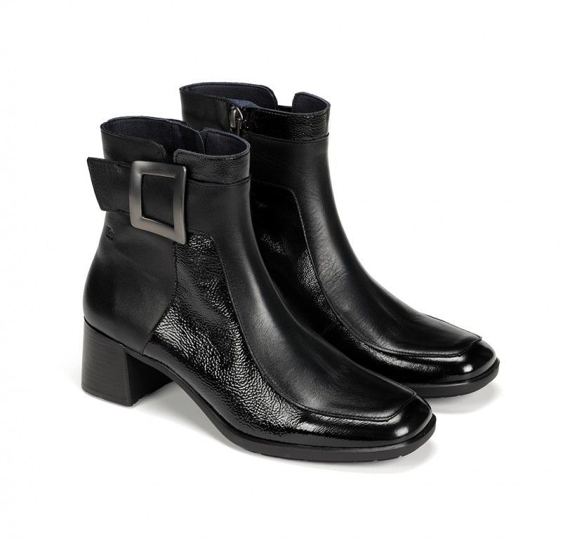 Bottines et talon noir