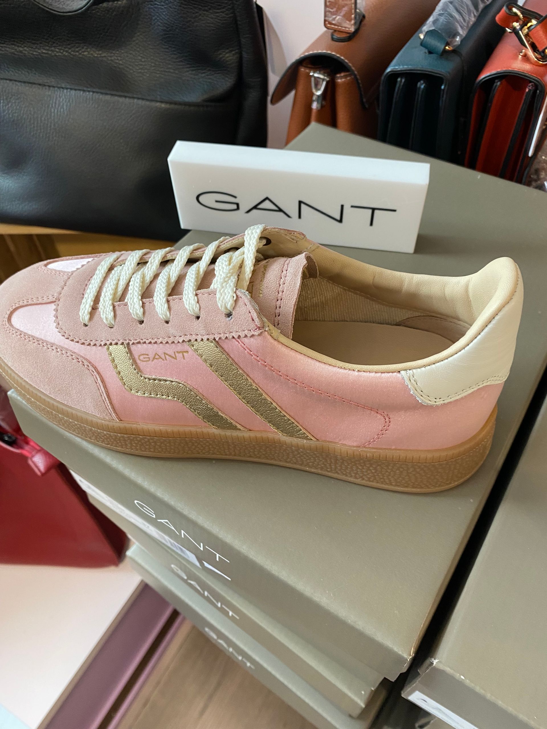 Basket rose métallisé dorée