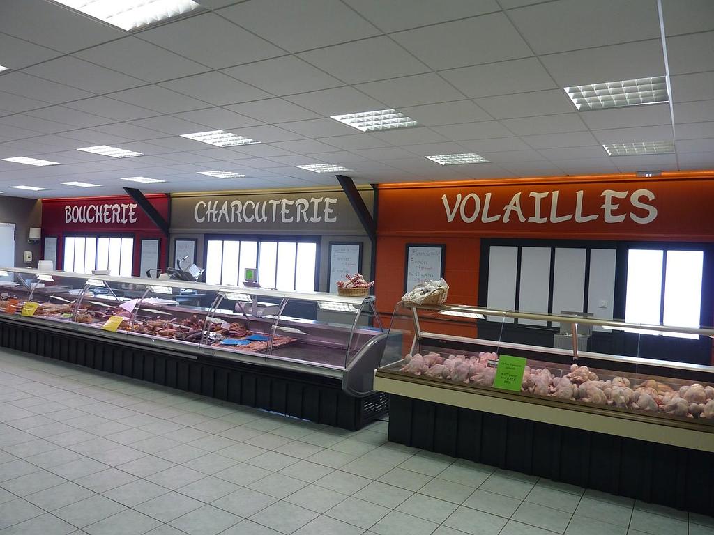Boucherie : étalages de viandes, signalétique