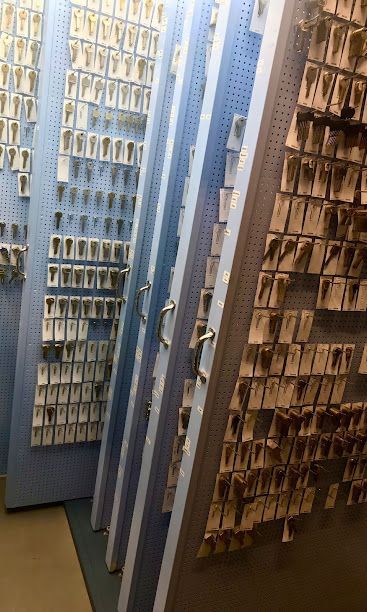 Verkaufsraum mit verschiedenen Schlüsselarten