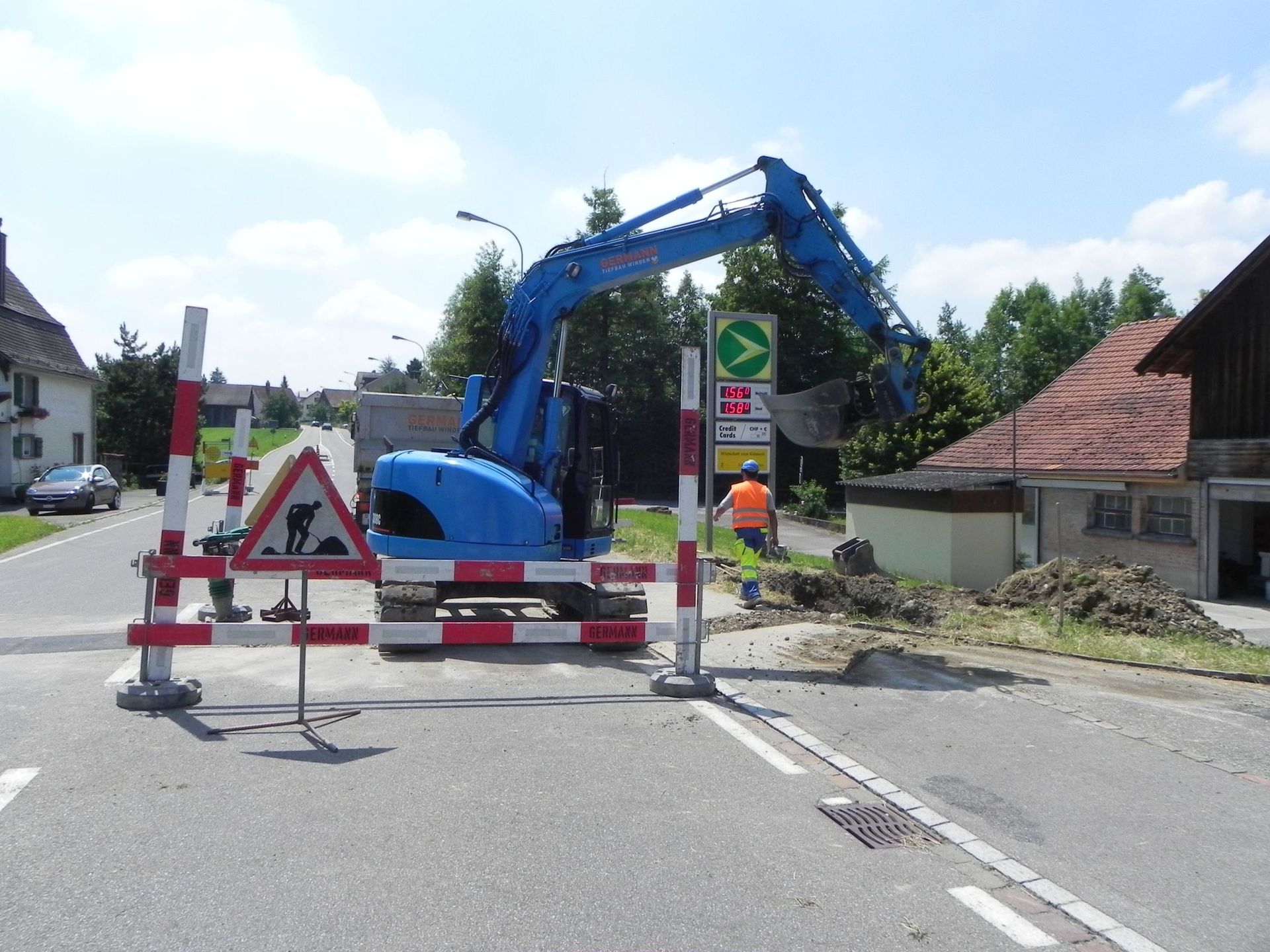 Tief-und Strassenbau, Aushub und Umgehungsarbeiten Winden
