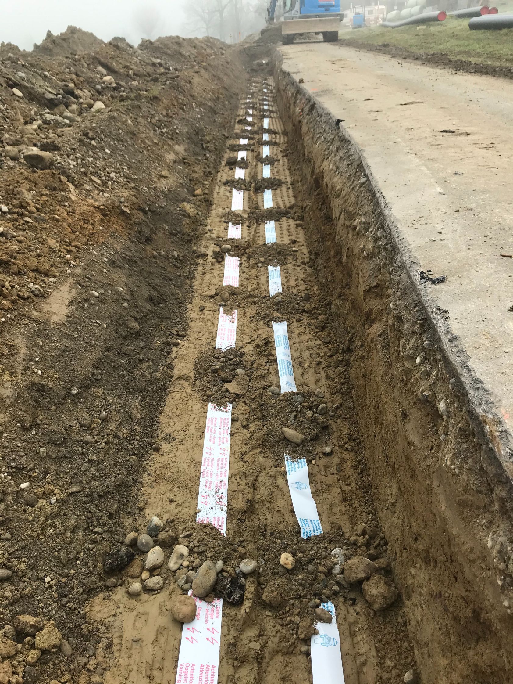 Tief-und Strassenbau, Aushub und Umgehungsarbeiten Winden