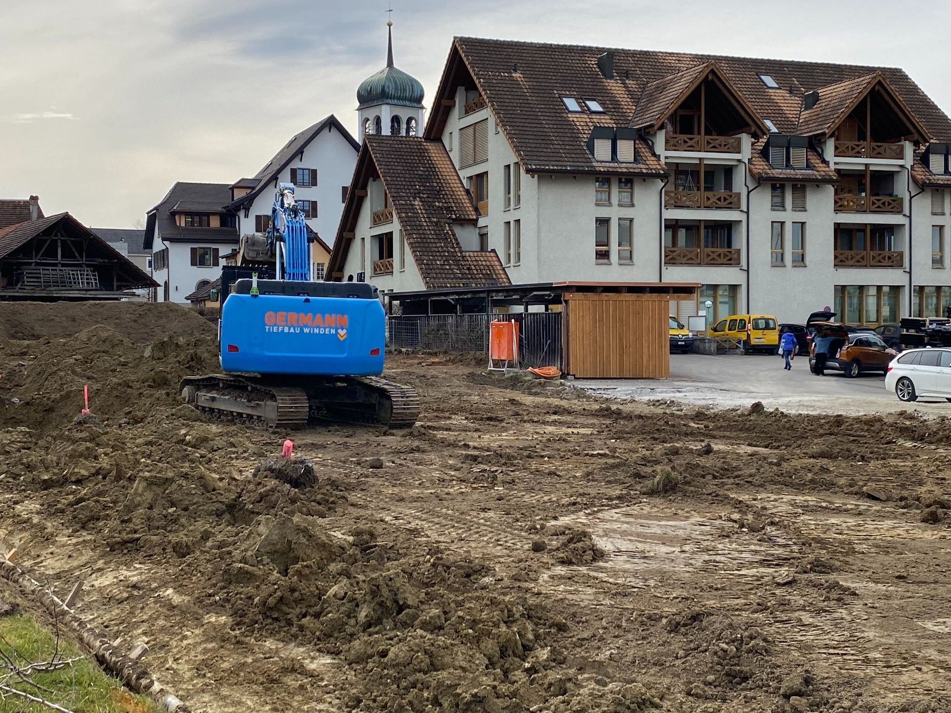 Tief-und Strassenbau, Aushub und Umgehungsarbeiten Winden