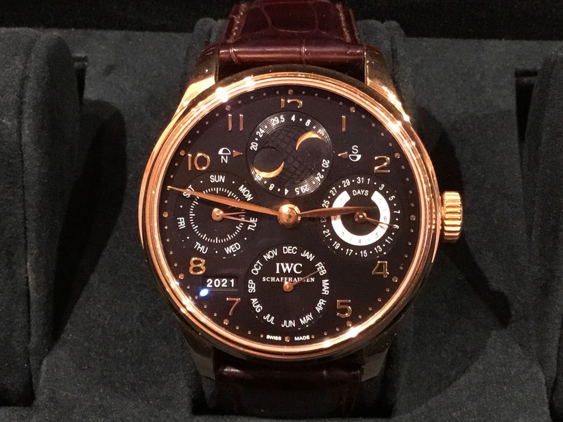IWC - Uhren Atelier Rindermarkt - Zürich