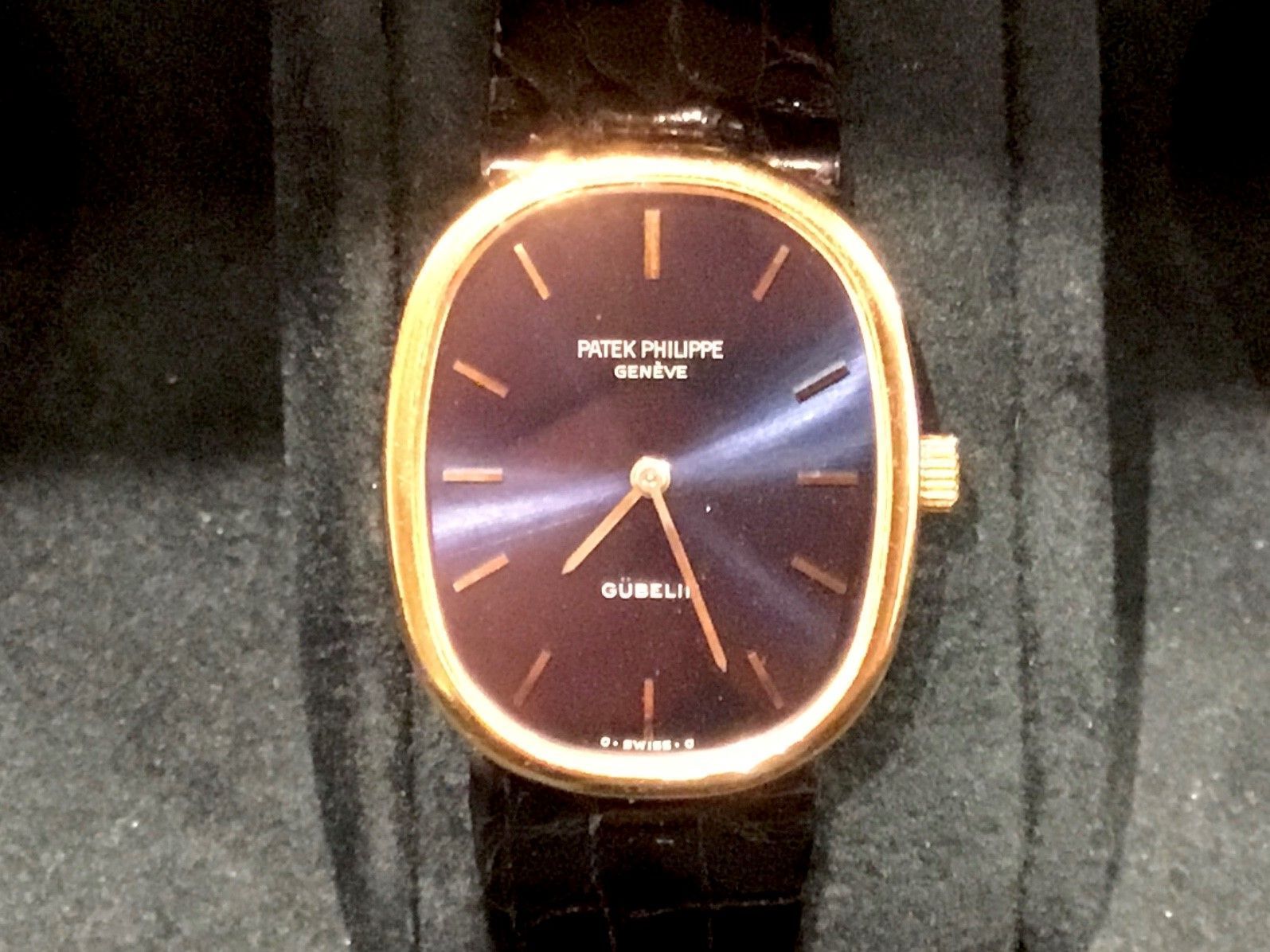 PATEK - Uhren Atelier Rindermarkt - Zürich