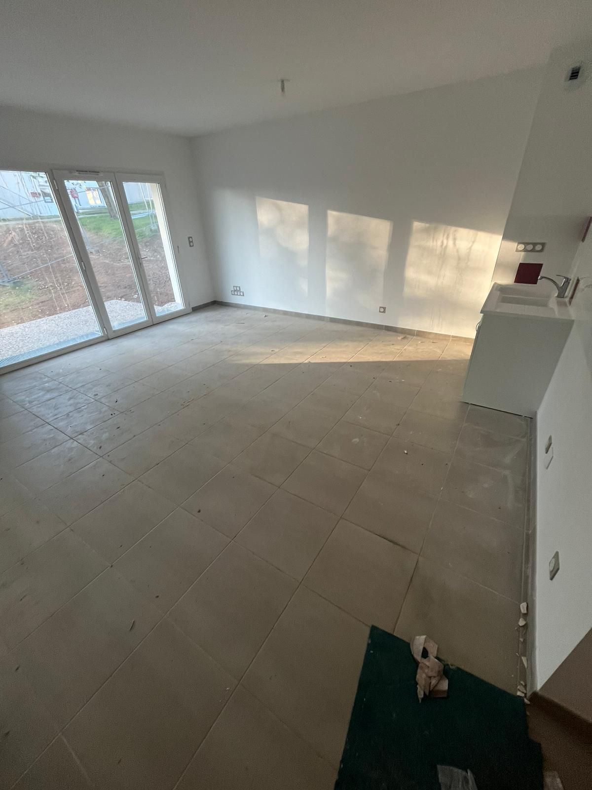 Remise en état de sols avant travaux.