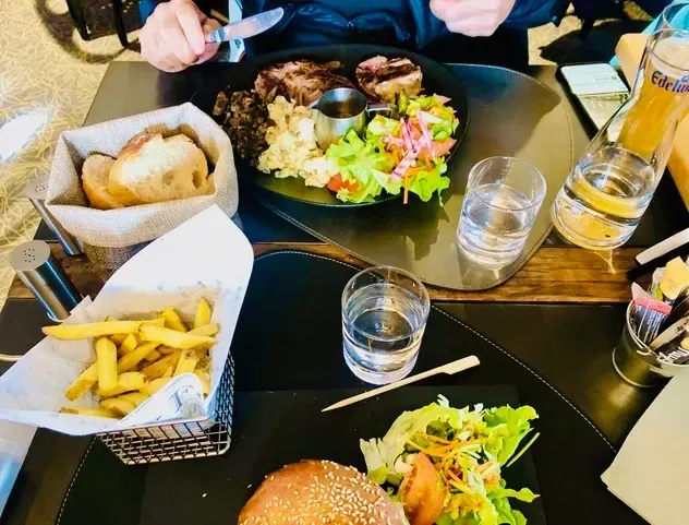 The Japan Club of Geneva