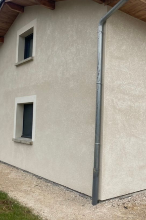 Façade couleur sable nettoyée