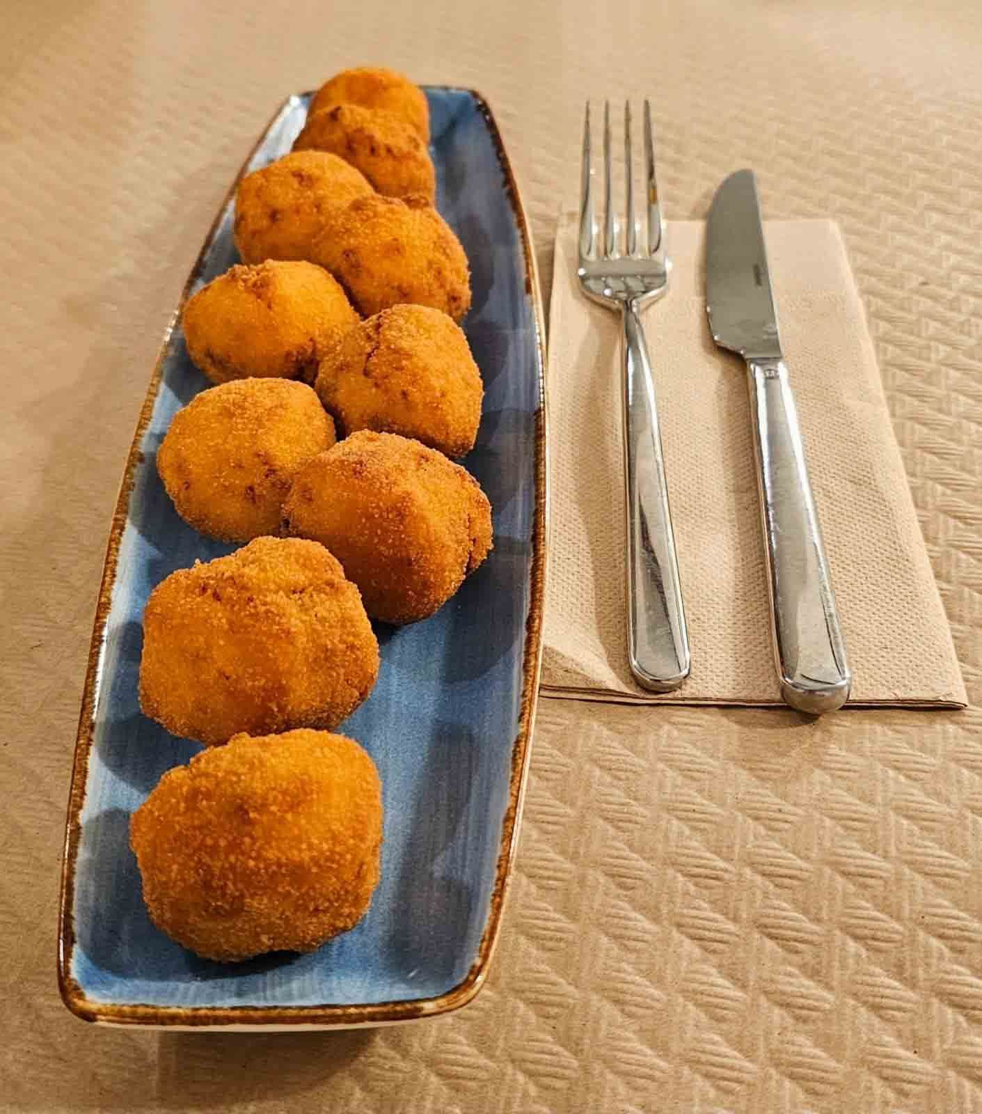 Plato de croquetas