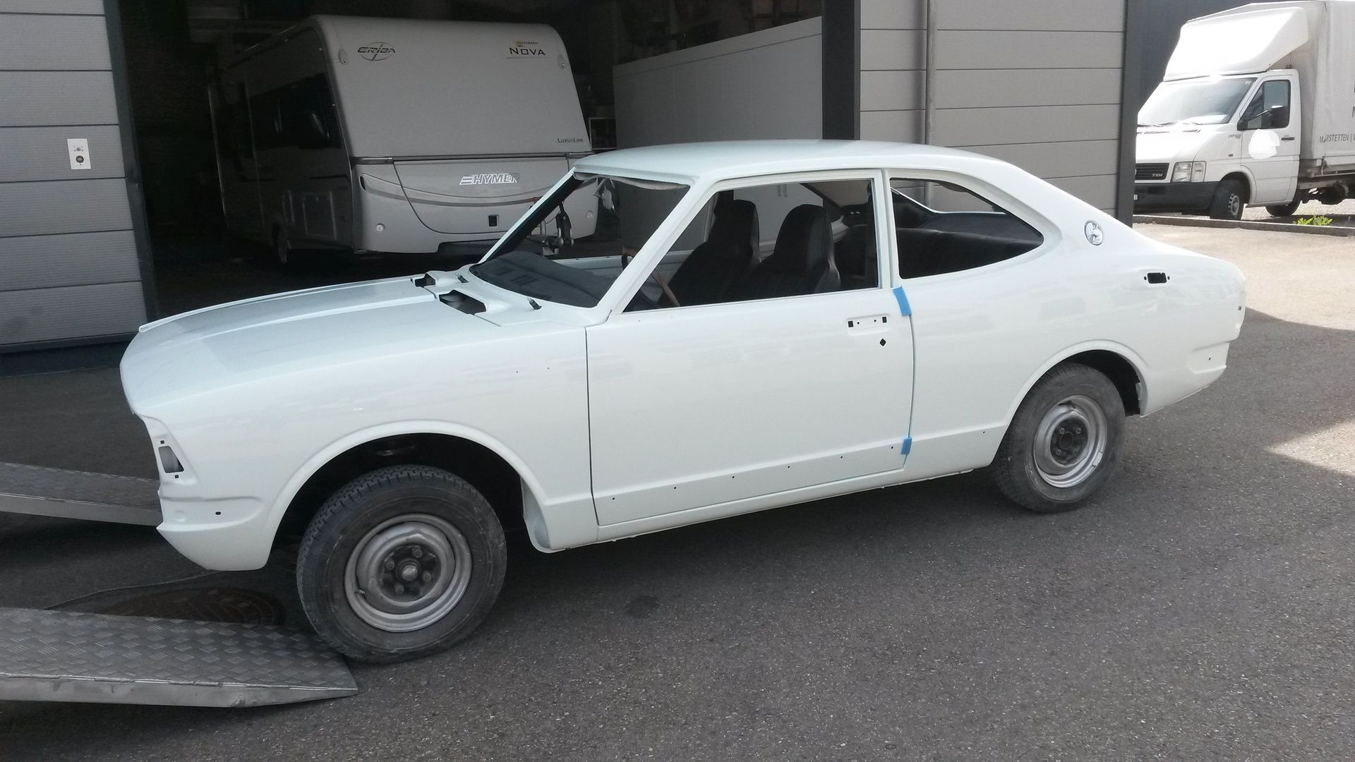 Volgger Carrosserie und Spritzwerk - Toyota Restauaration